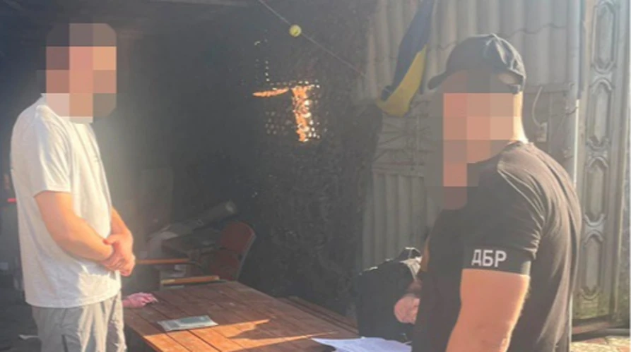 Підозра військовому: спробу продати 6 тонн вибухівки зафіксувало ДБР