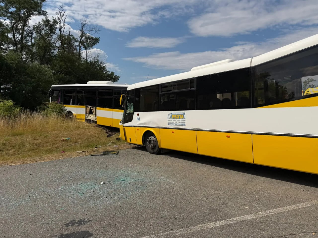 У Чехії зіткнулися два автобуси: дорогу між Брно та Зноймом перекрили на п’ять годин