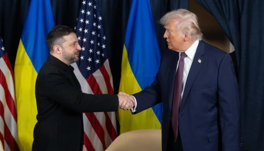 Зеленський після дзвінка Трампу: «мирний трек — пріоритет номер один»