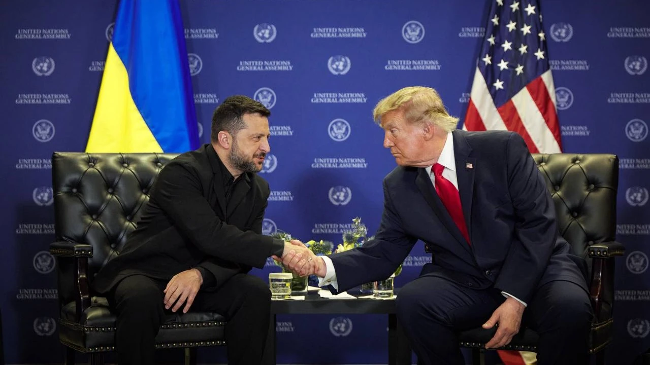 Трамп 28 вересня заявив, що Зеленський «пригальмує» удари по НПЗ: дата і цифри