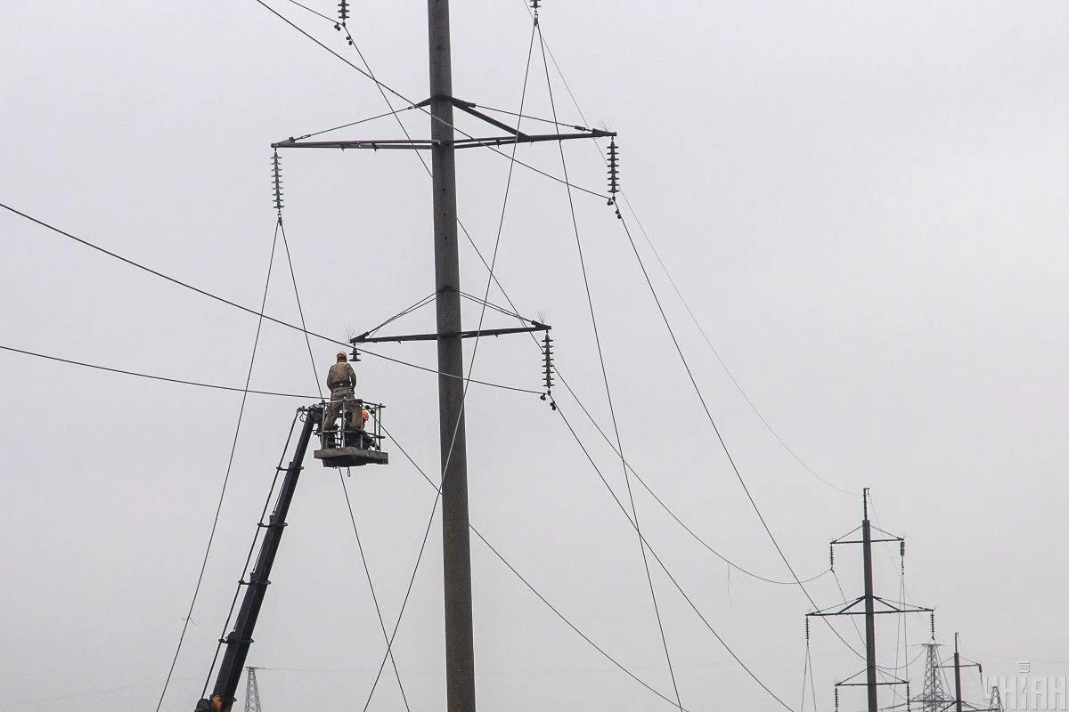 У Новояворівську 30 тисяч людей без світла через удар по енергообʼєкту